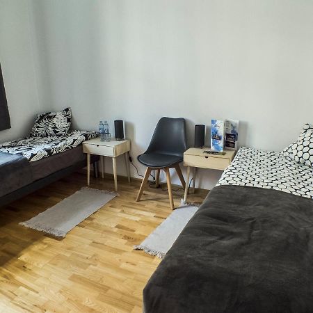 Wazne Miejsce Apartment Katowice Esterno foto