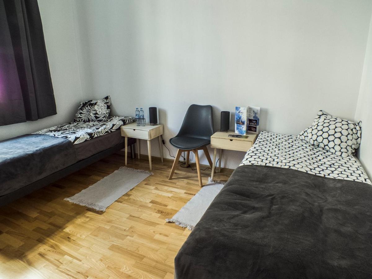 Wazne Miejsce Apartment Katowice Esterno foto